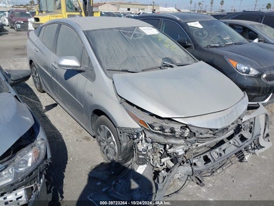 TOYOTA PRIUS PRIME 2021