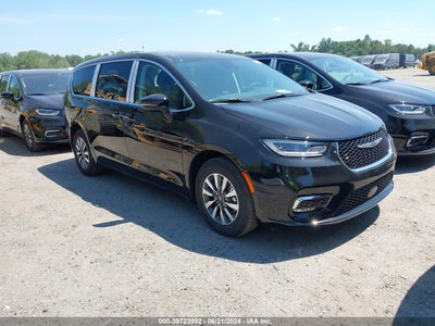 CHRYSLER PACIFICA HYBRID 2024