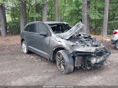 AUDI Q7 2018