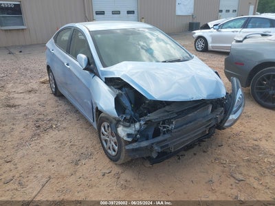 HYUNDAI ACCENT 2013