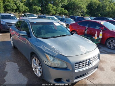 NISSAN MAXIMA 2011
