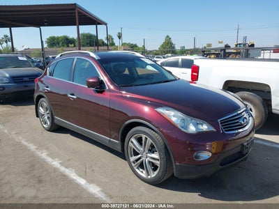 INFINITI JOURNEY 2012
