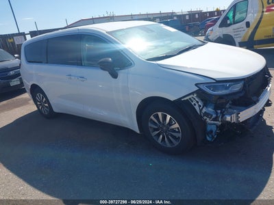 CHRYSLER PACIFICA HYBRID 2024