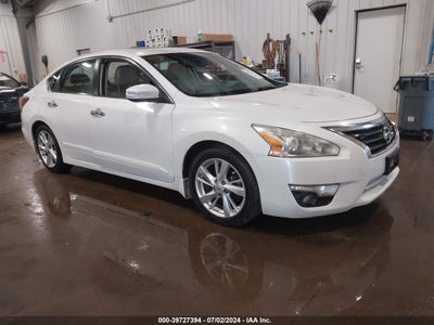 NISSAN ALTIMA 2015