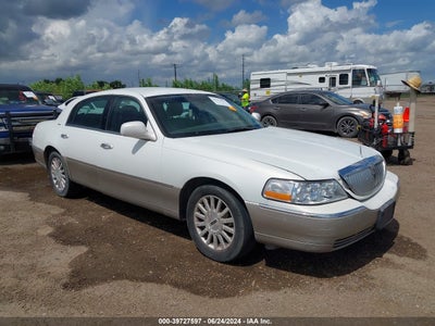 LINCOLN TOWN CAR 2003
