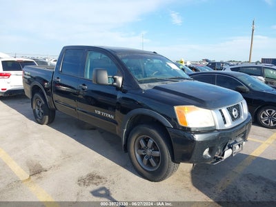NISSAN TITAN 2014