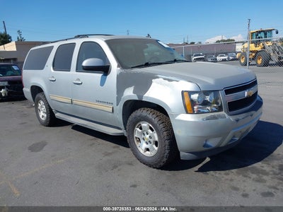 CHEVROLET SUBURBAN 1500 2011