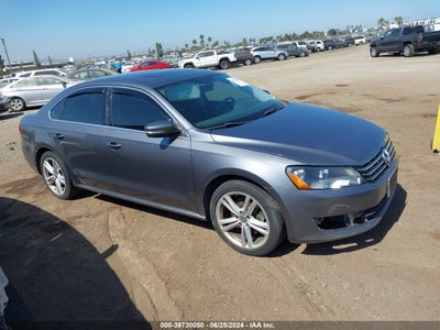 VOLKSWAGEN PASSAT 2014