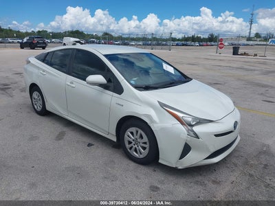 TOYOTA PRIUS 2017