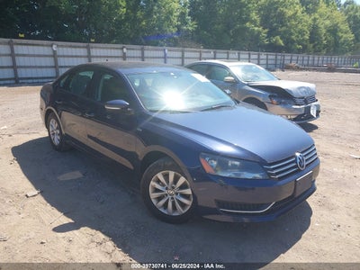 VOLKSWAGEN PASSAT 2015