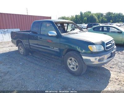 TOYOTA TUNDRA 2002