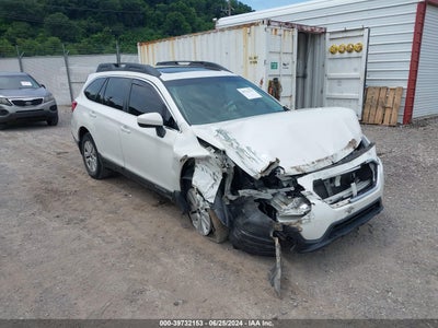 SUBARU OUTBACK 2018