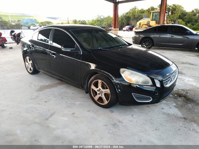 VOLVO S60 2012