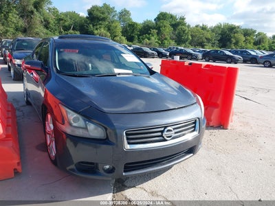 NISSAN MAXIMA 2012