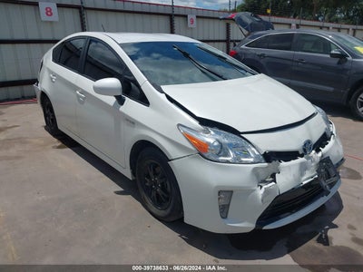 TOYOTA PRIUS 2014