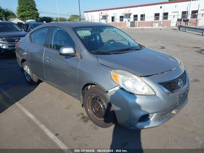 NISSAN VERSA 1.6 SV 2013