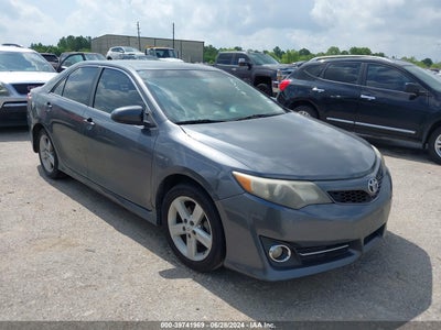 TOYOTA CAMRY 2012