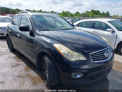INFINITI JOURNEY 2010