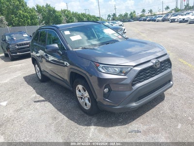 TOYOTA RAV4 2021