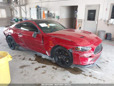 FORD MUSTANG 2021