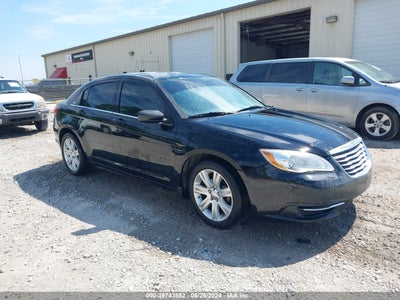 CHRYSLER 200 2012