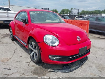 VOLKSWAGEN BEETLE 2013
