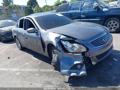 INFINITI G37 2012