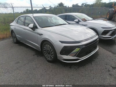 HYUNDAI SONATA HYBRID 2024