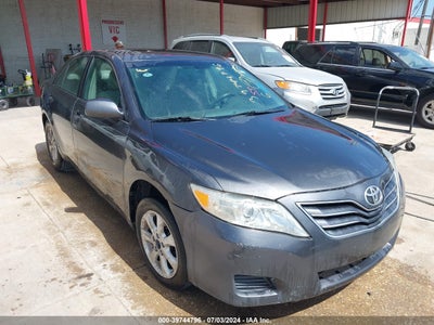 TOYOTA CAMRY 2011