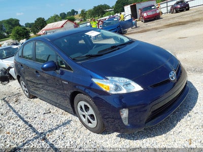 TOYOTA PRIUS 2013
