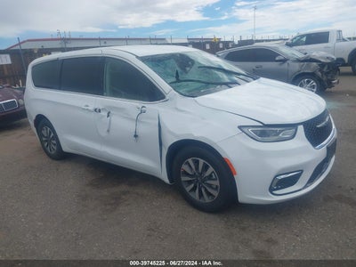 CHRYSLER PACIFICA HYBRID 2024