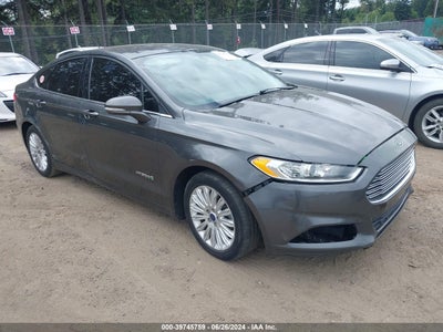 FORD FUSION HYBRID 2015