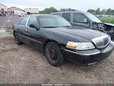 LINCOLN TOWN CAR 2007