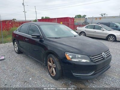 VOLKSWAGEN PASSAT 2013
