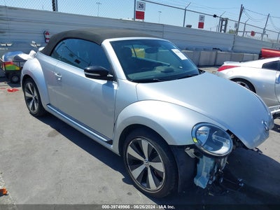 VOLKSWAGEN BEETLE 2013