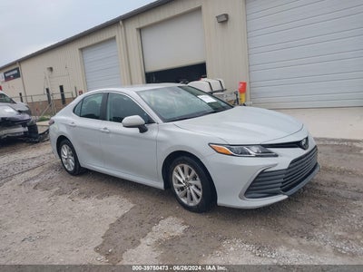 TOYOTA CAMRY 2023