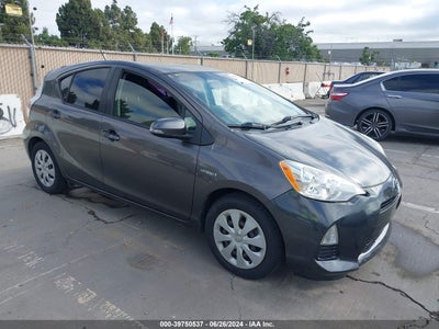 TOYOTA PRIUS C 2013