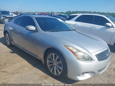 INFINITI JOURNEY 2012