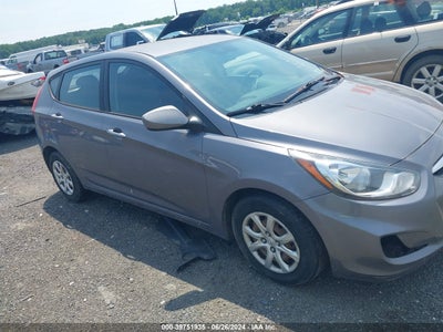 HYUNDAI ACCENT 2013