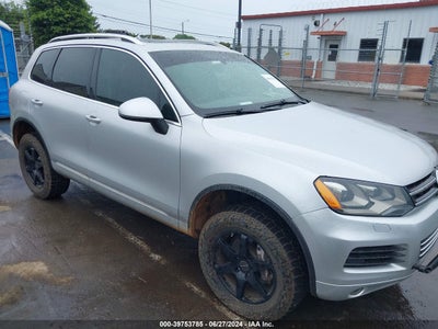 VOLKSWAGEN TOUAREG 2012