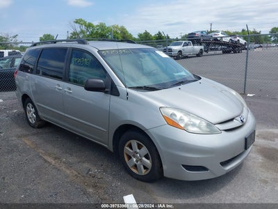 TOYOTA SIENNA 2008