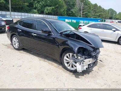 INFINITI M37 2011