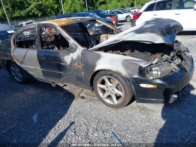 NISSAN MAXIMA 2002
