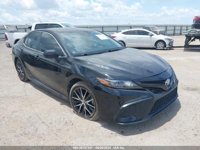 TOYOTA CAMRY 2021