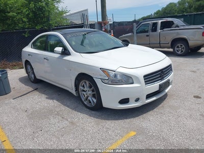 NISSAN MAXIMA 2011