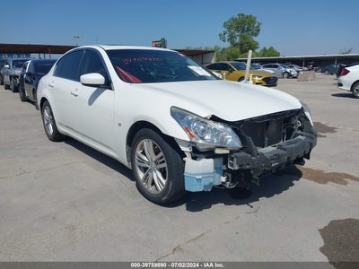 INFINITI Q40 2015