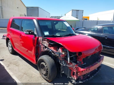SCION XB 2013