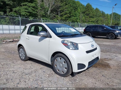 SCION IQ 2015