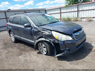 SUBARU OUTBACK 2011