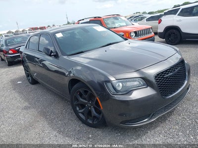 CHRYSLER 300 2020
